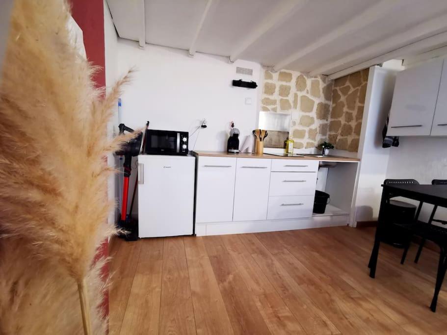 Centre Ville Montpellier - Appartement Au Coeur De L'Ecusson Exterior foto